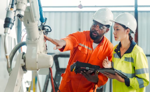 Maufacturing Instructor Manufacturing Instructor